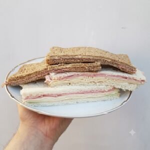 Sándwiches de Miga Clásicos     /   כריכי מיגה