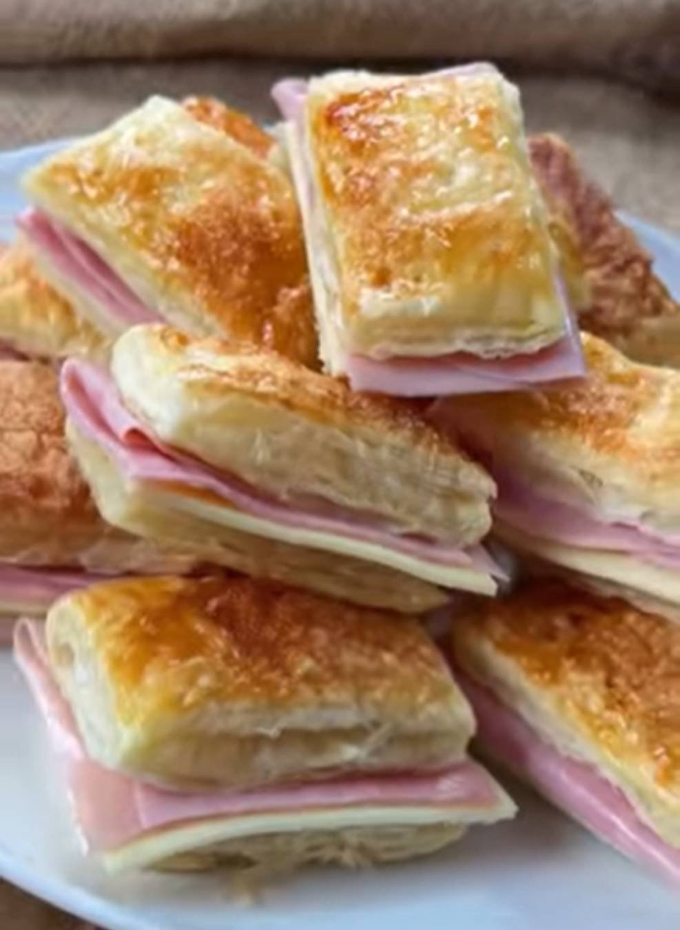 Fosforitos rellenos con Jamón y Queso / פוספוריטוס - נשיכות בצק עלים עם שינקין וגבינה - Imagen 3